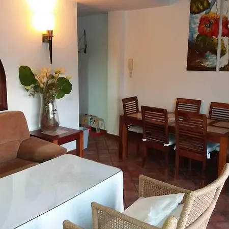Apartamento Imperio アパート *