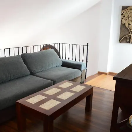 アパート Apartamento Imperio モンダ