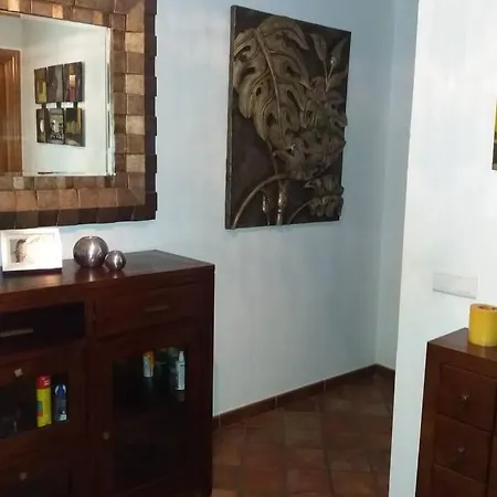Apartamento Imperio アパート モンダ